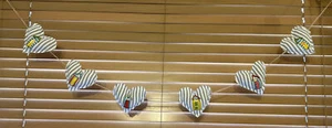 Handmade Beach Hut / Seaside /Heart Bunting , Garland , FREE POSTAGE - Picture 1 of 1