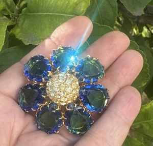 Vtg Open Back 2 Tone Pear Shaped Rhinestone Petals With White Set Stones Pin - Picture 1 of 13