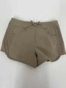 Girl’s Magellan Small Tan Fish Gear Shorts - Picture 1 of 5