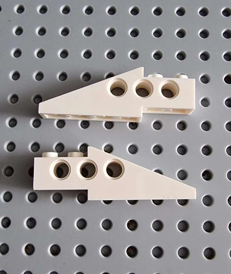 LEGO Technic Schrägstein Keilstein Lochstein 1x6 Weiß 2 Stück 2744 A249 - Bild 1 von 1