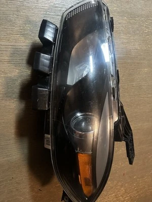 Conjunto de faros izquierdos para Dodge Dart 2013-2016 mercado de accesorios Foto 1 de 4