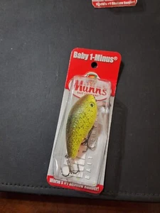 VINTAGE MANN'S ELITE BABY 1-MINUS ROOT BEER CHART STAMPED CRANKBAIT FISHING - Picture 1 of 8