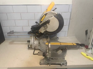 DEWALT Dw017 24V Sliding Mitre Compound Saw - Picture 1 of 17