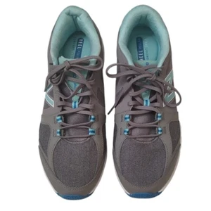 New Balance Sneakers Gym Training Athletic Shoes Size 10.5 Gray Pale Blue 770V2 - Picture 1 of 11