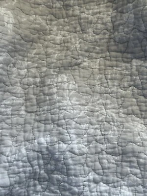 "Cubierta de edredón floral gris y blanco Simply Shabby bordes con volantes 86""x86"" reversible" Foto 1 de 4