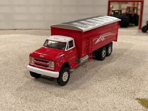 custom 1/64 Chevrolet C/60 tandem axle grain truck - red & white
