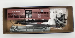 Kit Roundhouse HO #3265 AT&SF, Santa Fe, 36' Stock Car, NUEVO - Imagen 1 de 5