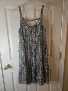 Torrid Black/White Print Gauze Trapeze Dress/ Plus Size 0x/ Adjustable Straps - Picture 1 of 11