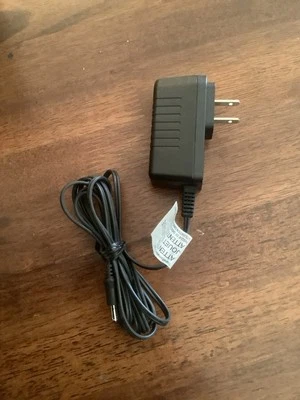 10V Transformer Power Adapter For Charging EV3 & NXT Battery - Image 1 of 3