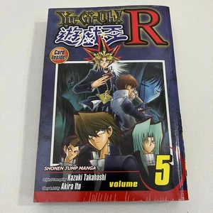 Volume 5 Yu-Gi-Oh! R TPB Kazuki Takahashi 1st Printing 2010 NO CARD Viz Media - Picture 1 of 10