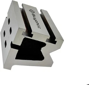 Sortierte Gusseisen Vee Winkelplatten - spannungsentlastet geschlitzt - Bild 1 von 13