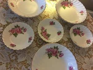 Johnson Brothers Ironstone Rose Plate Set - Picture 1 of 7