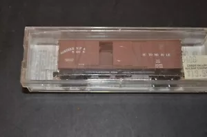 Micro-Trains MTL 29030 NP Northern Pacific 40' Outside Braced Box Car #8008 - Picture 1 of 3
