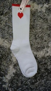 Victoria's Secret Socks BRAND NEW white w/red heart - Picture 1 of 1