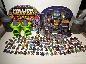 Million Warriors Battle Packs 2 piccoli 2 grandi lanciatori 70 figure 2 Burnin Love - Foto 1 di 13