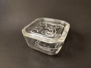 Vintage Clear Glass Fridgie Vine Leaf Embossed 4x4 - Picture 1 of 9