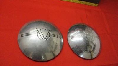 1939 WILLYS HUBCAP 2X - Image 1 of 4