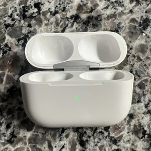 Apple AirPods Pro 2nd Generation - Replacement Charging Case Only - A2968 - Picture 1 of 5