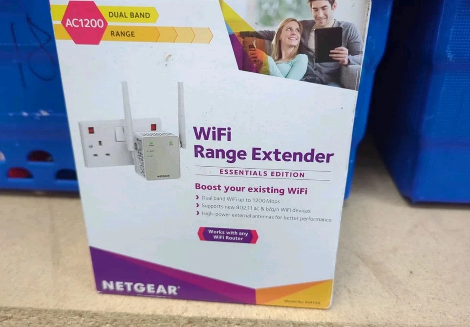 NETGEAR EX6120 WiFi Booster Range Extender Repeater Internet Booster AC1200  - Image 1 of 1