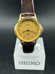 Reloj para mujer Seiko Socie cuerda manual esfera dorada caja chapada en oro 25 mm 11-8220 - Imagen 1 de 15