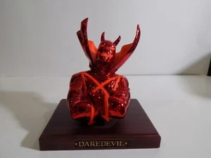 Daredevil Earth-X Limited Edition Bust 2002 Alex Ross design  with original box - Picture 1 of 10