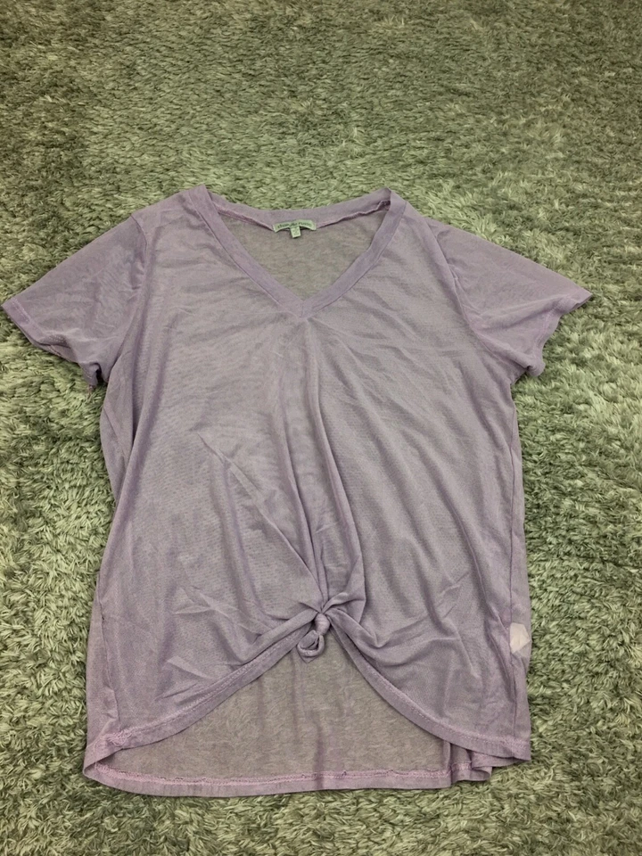 Blusa Charlotte Russe See-Through Feminina Tamanho Pequeno Roxa Transparente Frente Gravata Decote V - Imagem 1 de 4