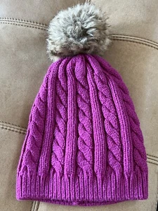 NEW Hanna Andersson Beanie Pom Pom Cable Hat Youth Small Purplish Pink (fuchsia) - Picture 1 of 3