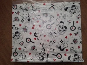 Happy Love Couple Medical Scrub Shirt LARGE - Picture 1 of 1