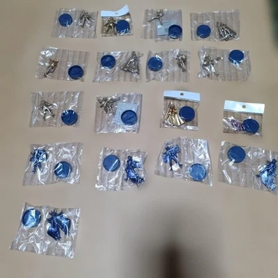 Набор мини-фигурок Saint Seiya 17 шт. нераспечатанные почти как новые в комплекте с руководством - Изображение 1 из 4