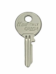 1 Wilmot Breeden Various Models Motorcycle R62DH UN10L UN3 UO25 62DHR Key Blank - Picture 1 of 12
