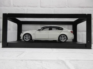 1:18 BMW 3er 3 Series Sedan F30 Alpine White Dealer Authentic Model CHN - Picture 1 of 8