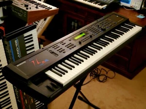 MUST SEE!!! ENSONIQ ZR76 FULLY INSPECTED/SERVICED WORKSTATION AMAZING CONDITION! - Picture 1 of 21