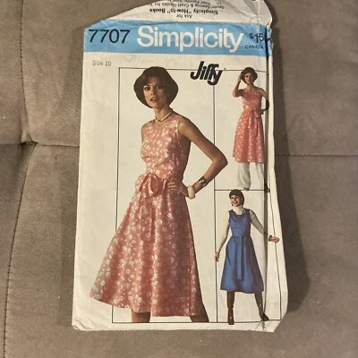 Simplicity 1976 Sewing Pattern Ladies Jiffy Wrap Dress Jumper & Pants #7707 vtg - Image 1 of 4