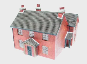 Hornby OO Gauge Skaledale R8522 Holly Farm House - NEW - Picture 1 of 5