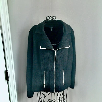 CHAQUETA ALFANI NEGRA! TALLA 0X O Talla 14! Usado en excelente estado!!! Foto 1 de 4