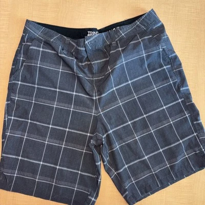 Pantalones cortos híbridos Trinity 32 grises Foto 1 de 4