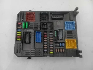 caja de relés fusibles para CITROEN C3 AIRCROSS (08.2017- ) 1.2 2017 1795753 - Imagen 1 de 9