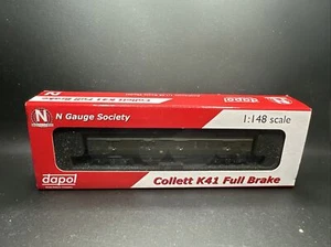 Dapol 2P-000-301 Collett Full Brake 181 in GWR Plain Chocolate V.420 - Picture 1 of 5