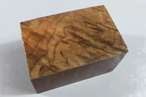 Cuchillo Escalas Ondulado Madera de Arce Pluma Giratoria en Blanco 2.8"x1.9"x1.55" - Imagen 1 de 7