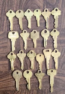 Vintage (Posten von 23) Messing Schlüssel Cole ESP American Taylor Sargent ILCO Sears Yale - Bild 1 von 7