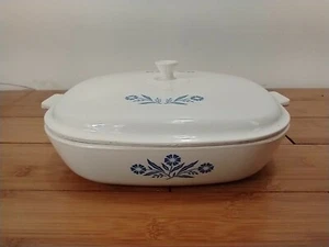 Corning Ware Blue Cornflower PYROCERAM 10" Casserole Dish With White Lid - Picture 1 of 11