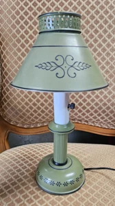 Vintage Green Tole Metal Desk Table Lamp w/ Shade Reading Black Accents Toleware - Picture 1 of 8