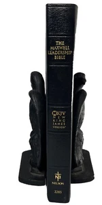 Vtg The Maxwell Leadership Bible NKJV Black Bonded Leather - Nelson 2285 1982 - Picture 1 of 8