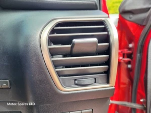 Ventilación de aire lado del conductor Lexus NX 300H MK1 2018-2021 - Imagen 1 de 2