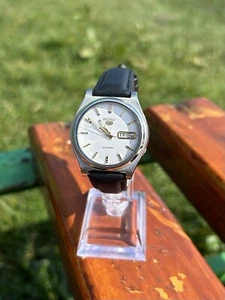Vintage Japan Watch Seiko 5 Automatic Stainless Steel Case Excellent 1990s - Picture 1 of 19