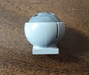 LEGO: Cylinder Hemisphere 3x3 Ball Turret 44359 + Socket W. 2x2 Base 44358 - Picture 1 of 2