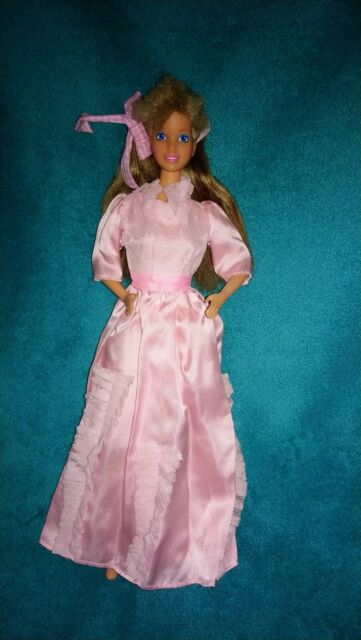 Acessórios para Boneca - Barbie Fashionista - Roupa - Vestido Rosa de  Coração - Mattel