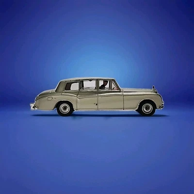 DINKY TOYS ROLLS ROYCE PHANTOM V No. 198 Hecho en Inglaterra Meccano Ltd 1961-1969 Foto 1 de 4