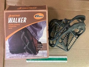 2 - PICCOLA COPPIA CAMMINATORI YAKTRAX GHIACCIO NEVE TRAZIONE ESCURSIONISMO CAMMINATA LAVORO SICUREZZA - Foto 1 di 4