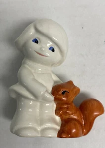 Figurina GOEBEL Ragazza con scoiattolo Vintage #605 W. GERMANIA porcellana 3” - Foto 1 di 4